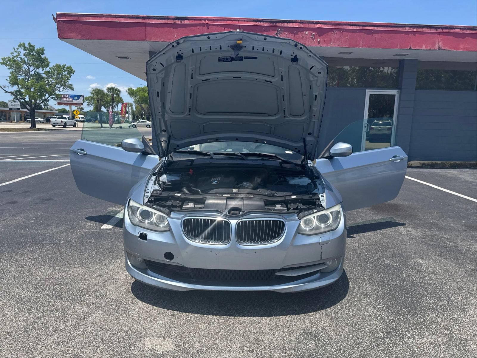 Used 2011 BMW 328i xDrive Coupe AWD/4WD image 11