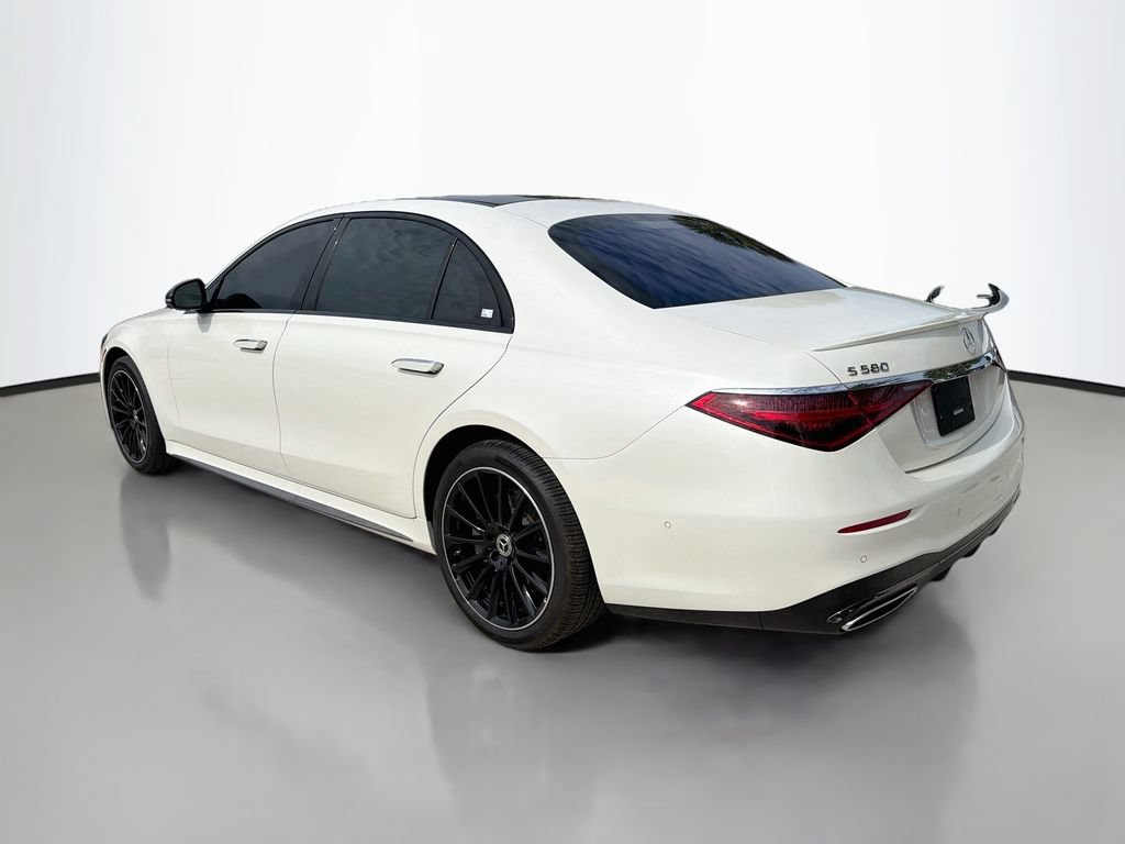 Used 2023 Mercedes-Benz S 580 4MATIC Sedan image 3