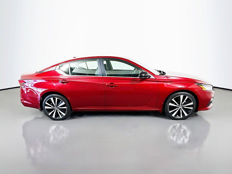 Used 2021 Nissan Altima 2.5 SR w/ SR Premium Package AWD/4WD image 8