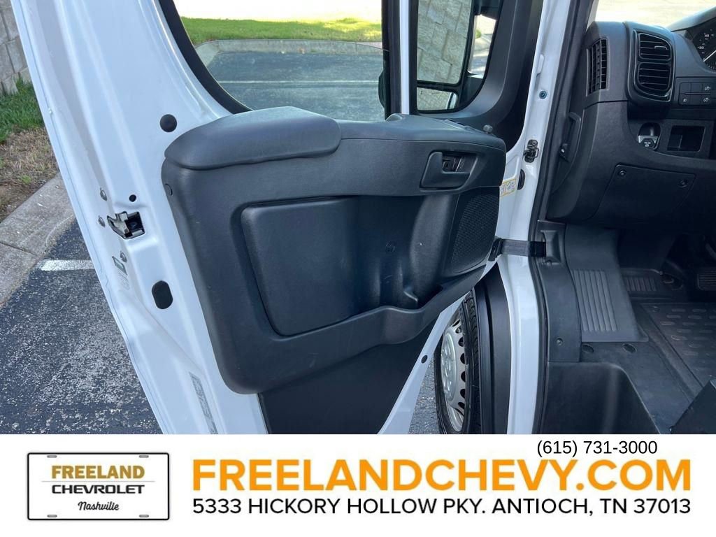 Used 2024 RAM ProMaster 2500 w/ Convenience Group image 24