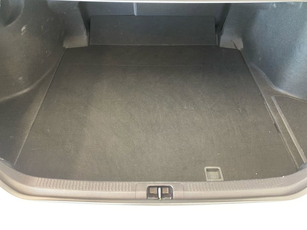 Used 2022 Toyota Camry XLE image 29