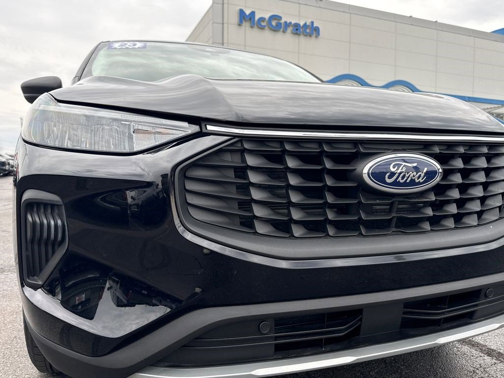 Used 2023 Ford Escape Active image 13