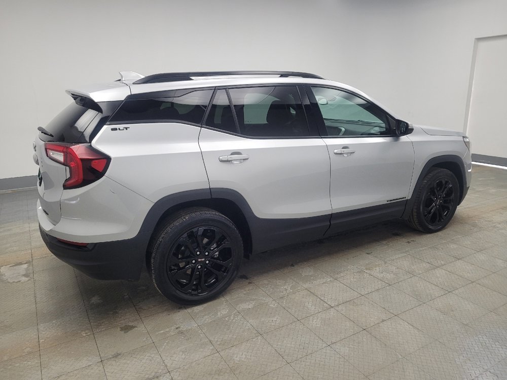 Used 2022 GMC Terrain SLT w/ Elevation Edition image 10