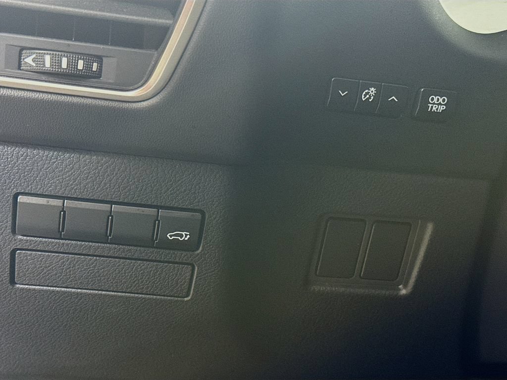 Used 2017 Lexus NX 200t FWD image 11
