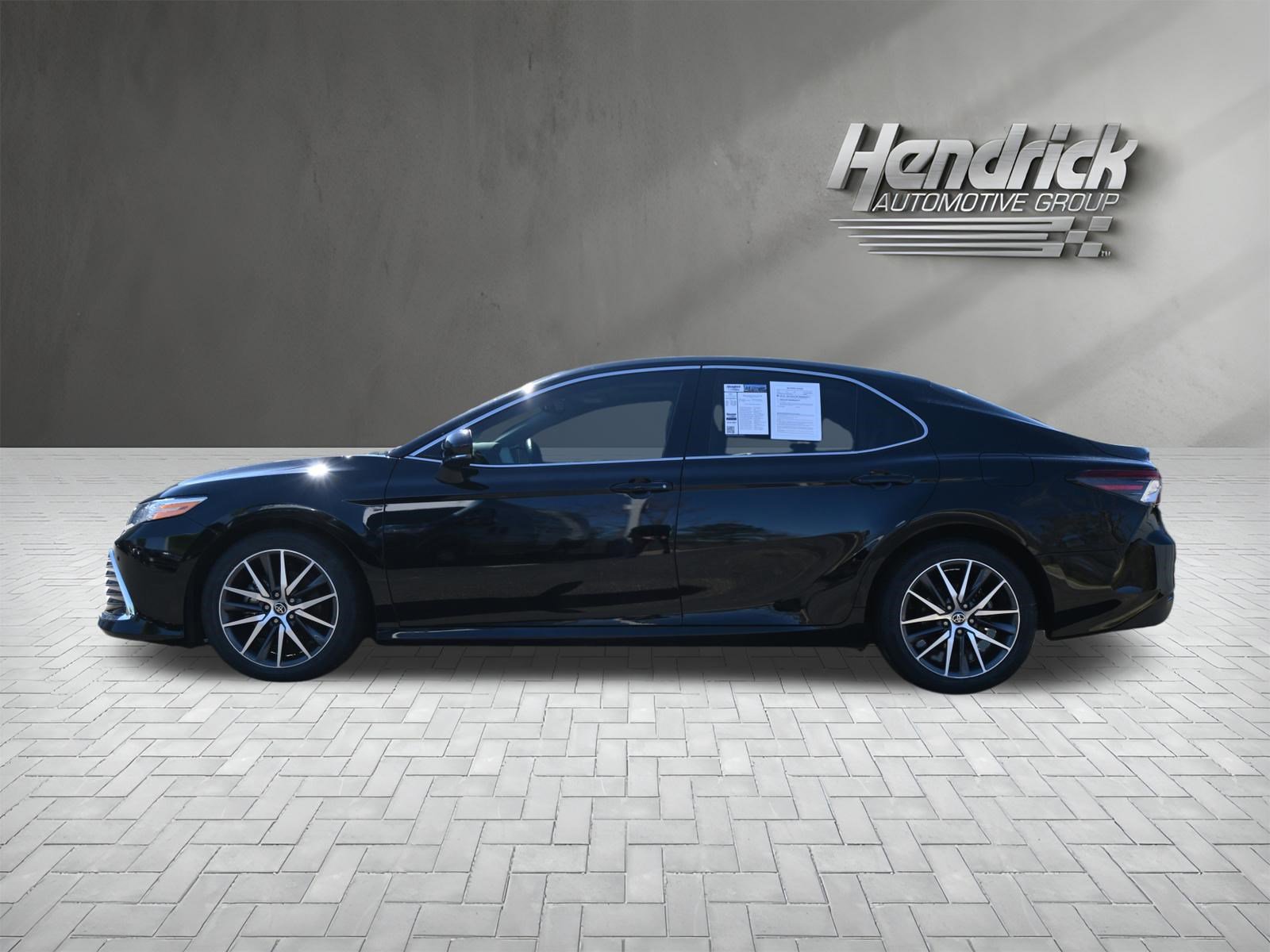 Used 2024 Toyota Camry XLE image 6