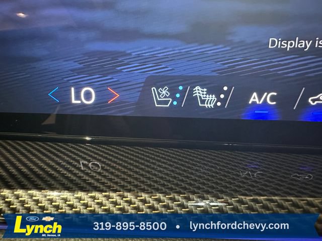 Used 2026 Chevrolet Traverse High Country w/ LPO, Floor Liner Package AWD/4WD image 14
