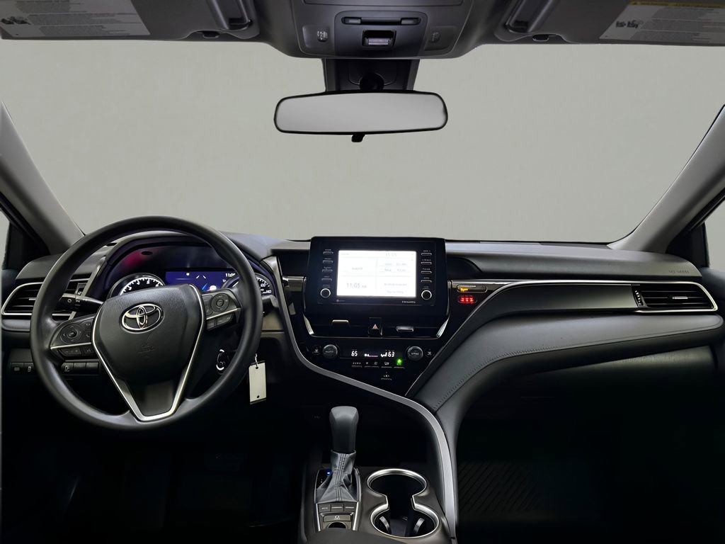 Used 2022 Toyota Camry LE image 13