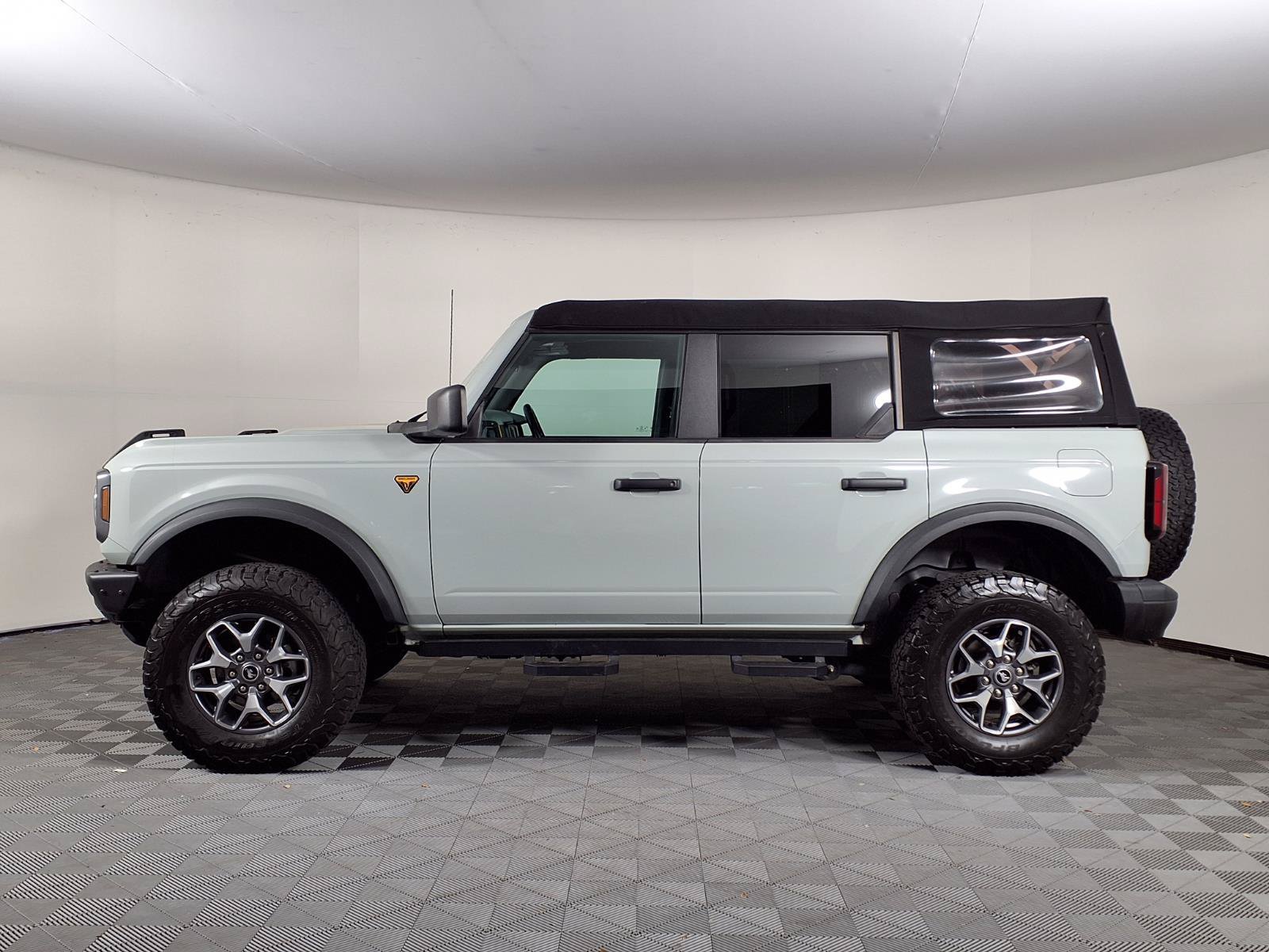 Used 2021 Ford Bronco Badlands AWD/4WD image 4