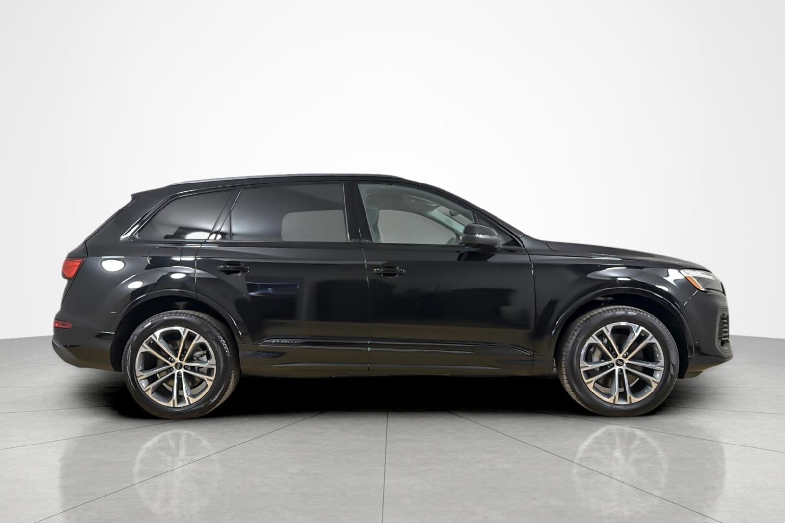 New 2026 Audi Q7 2.0T Premium AWD/4WD image 7