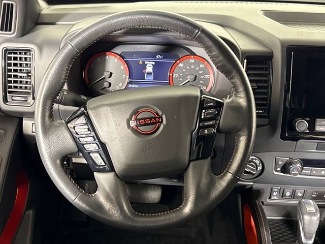 Used 2022 Nissan Frontier PRO-4X image 39