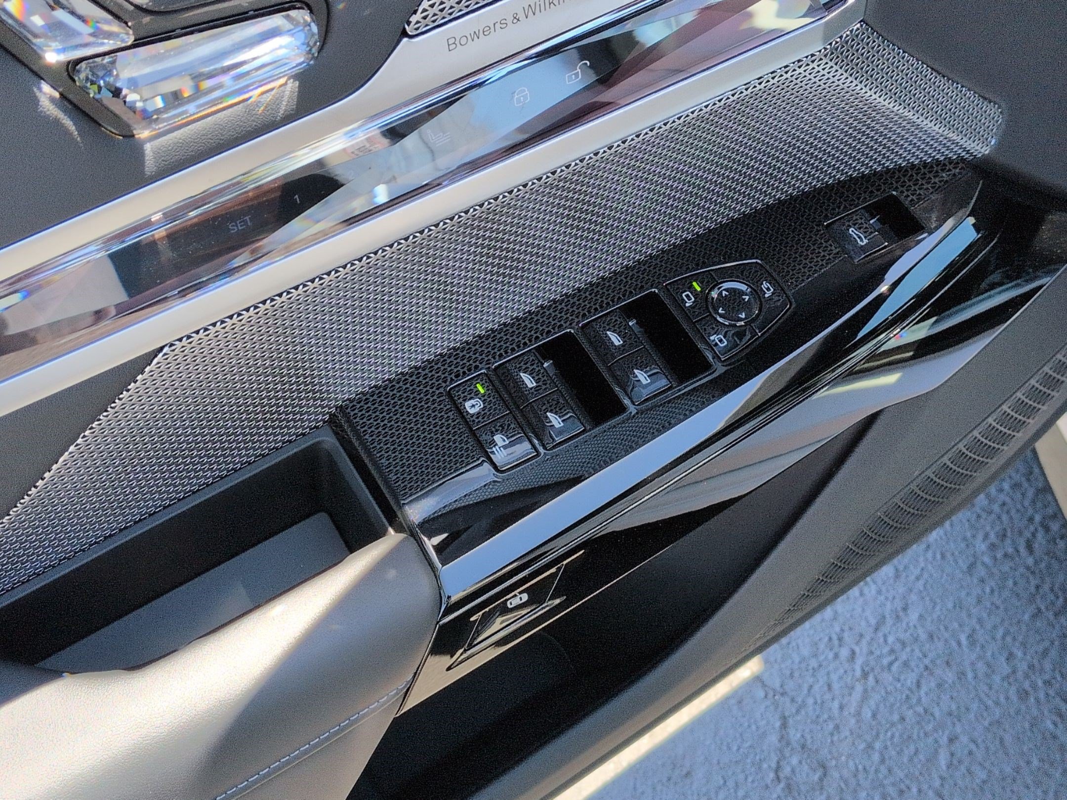 Certified 2025 BMW i7 xDrive60 AWD/4WD image 15