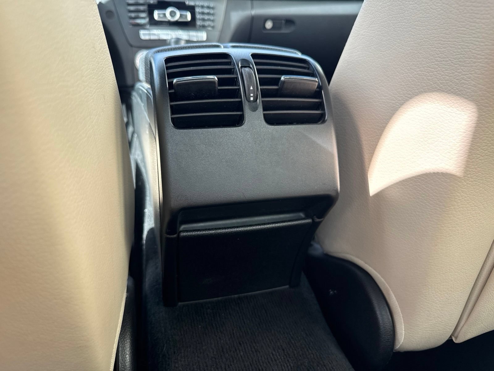 Used 2013 Mercedes-Benz C 350 Sport image 15
