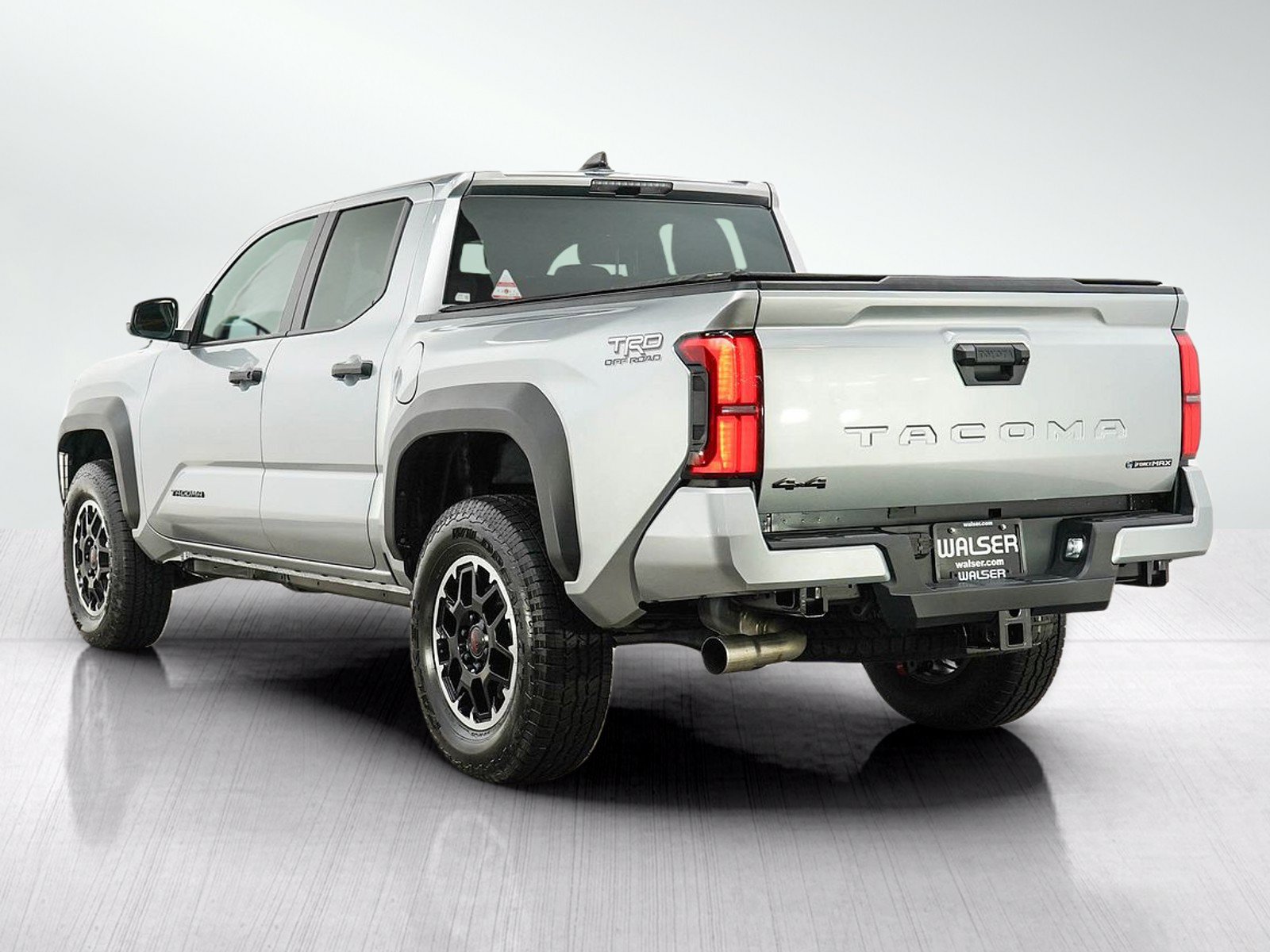 Used 2026 Toyota Tacoma TRD Off-Road AWD/4WD image 3