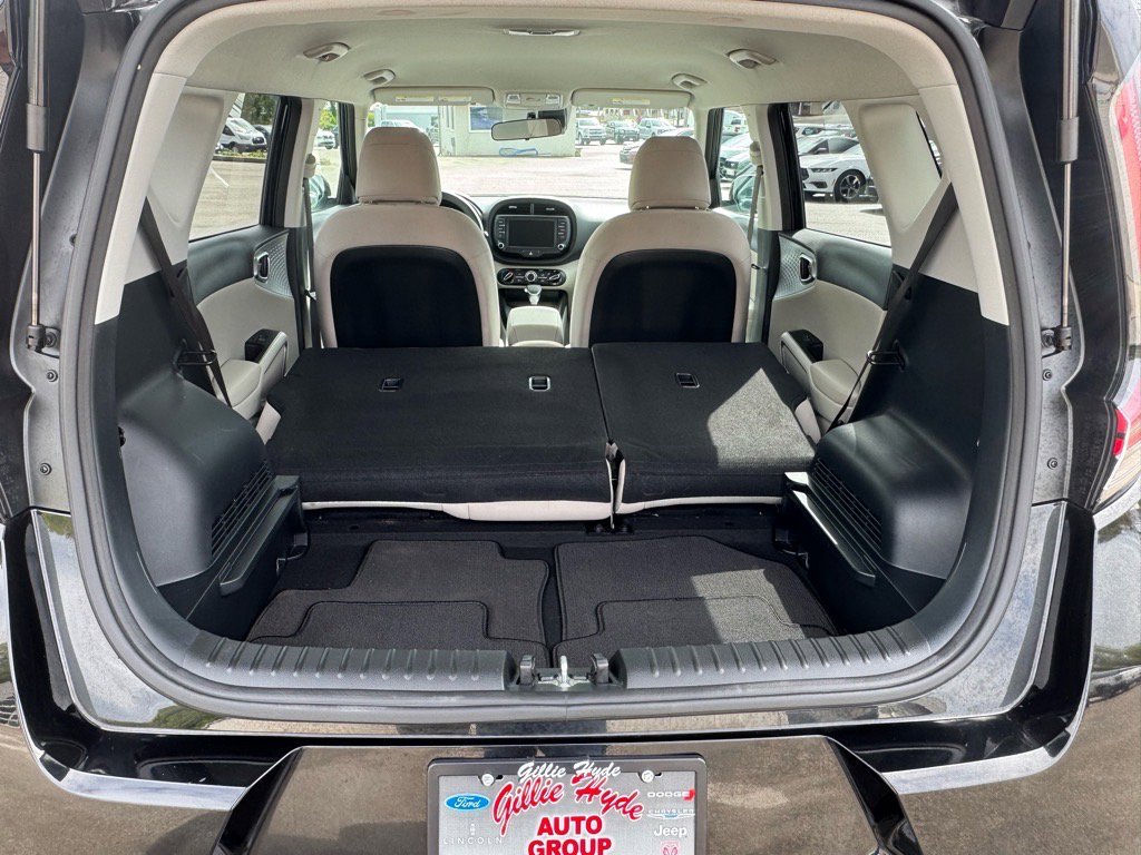 Used 2023 Kia Soul LX w/ LX Technology Package image 34
