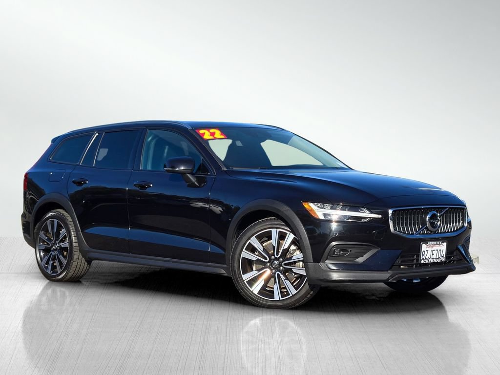 Used 2022 Volvo V60 T5 Cross Country w/ Advanced Package