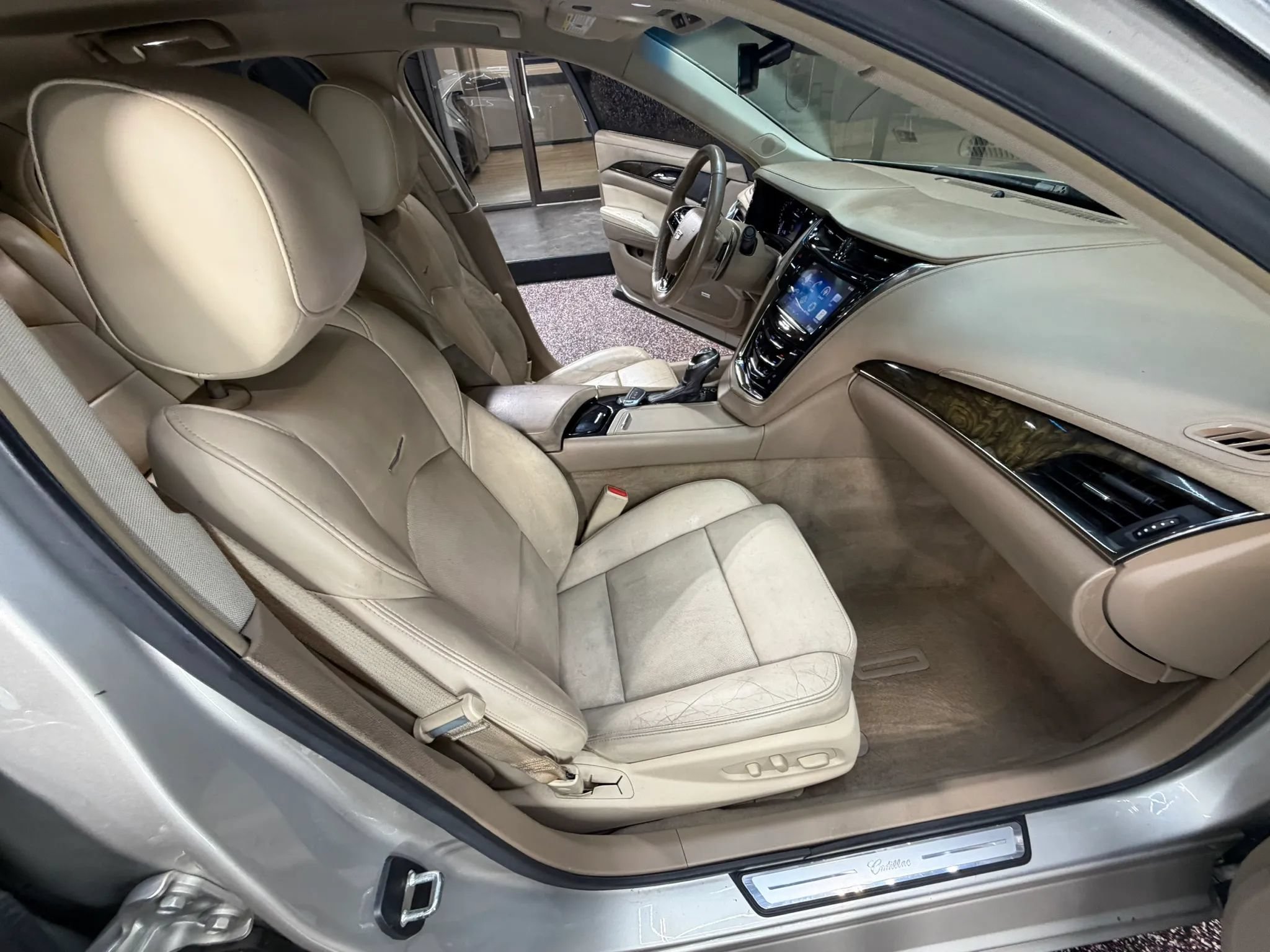 Used 2015 Cadillac CTS Luxury RWD image 33