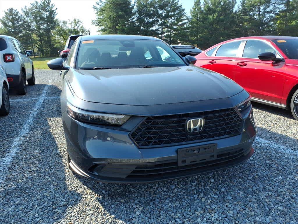 Used 2024 Honda Accord EX image 11