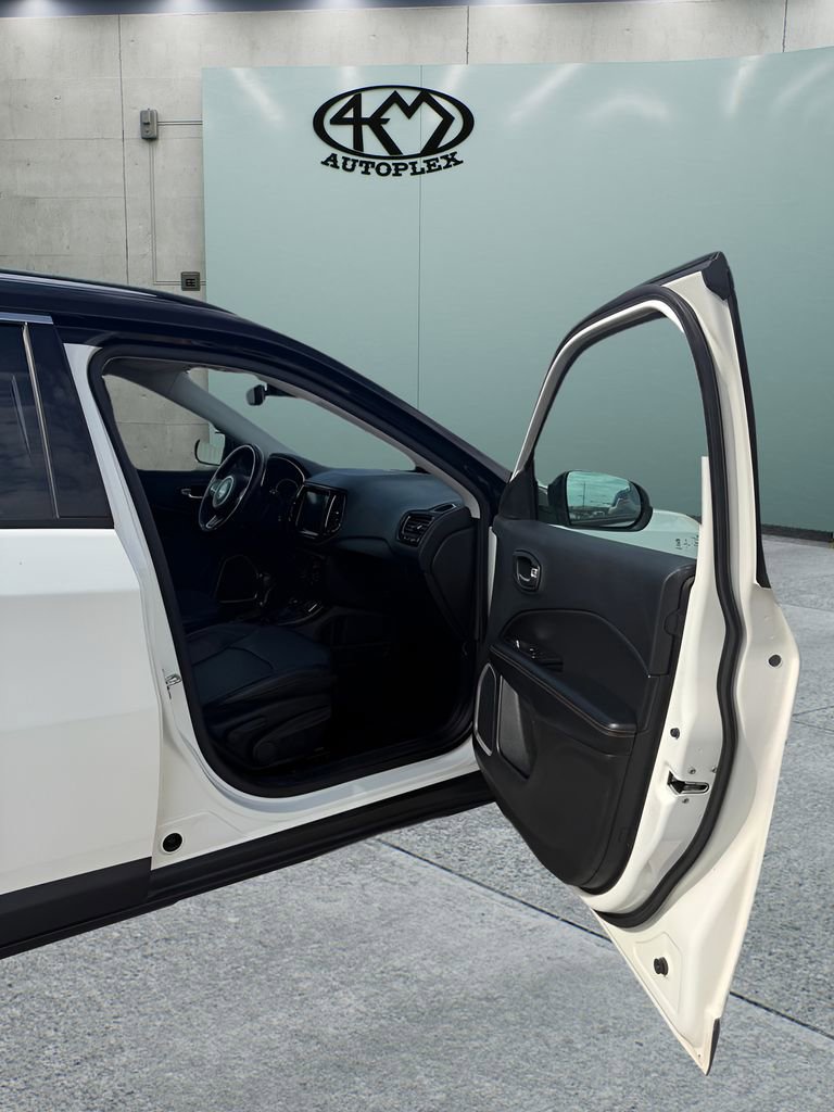 Used 2020 Jeep Compass Limited image 14