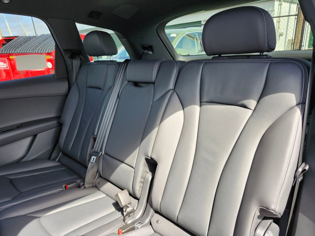 New 2026 Audi Q7 2.0T Premium AWD/4WD image 15
