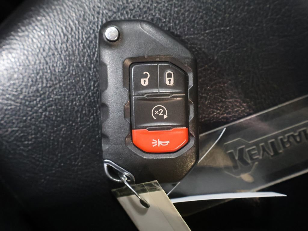 Certified 2020 Jeep Gladiator Rubicon w/ Cold Weather Group image 23