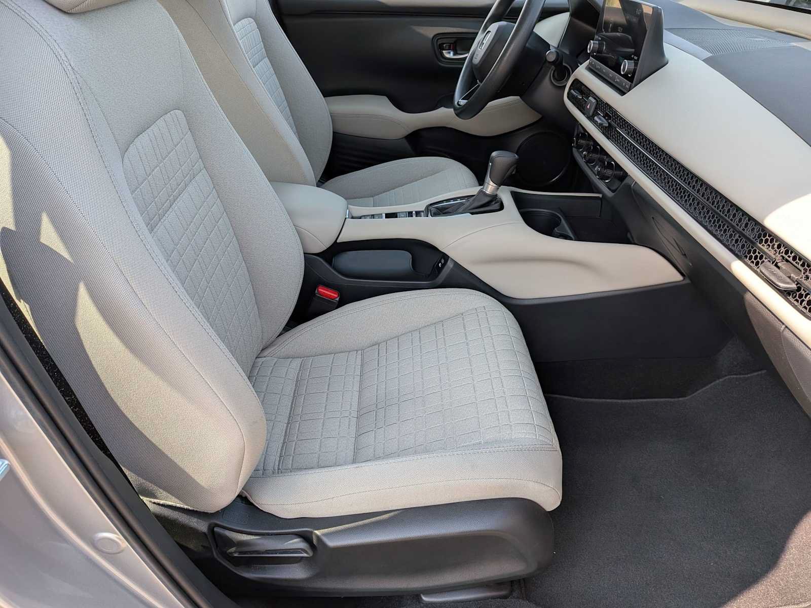 Certified 2024 Honda HR-V LX image 19