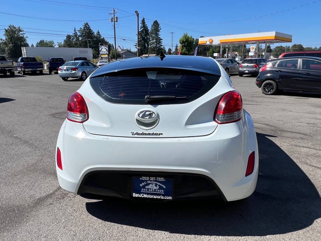 Used 2013 Hyundai Veloster w/ Style Pkg FWD image 15