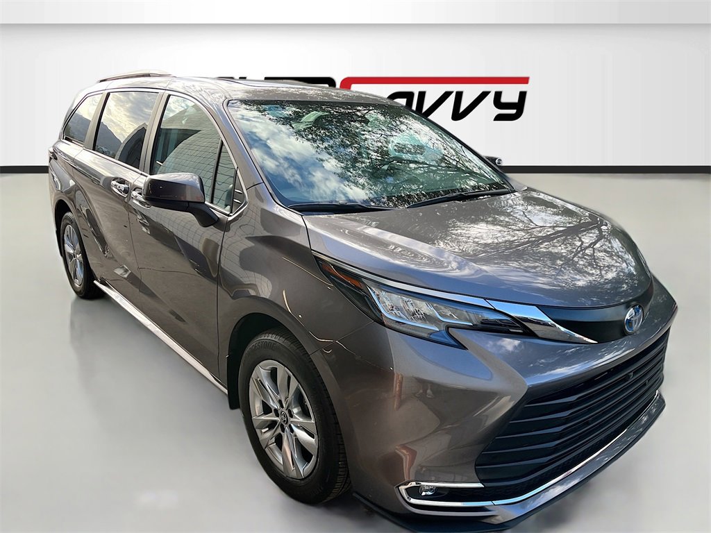 Used 2024 Toyota Sienna XLE