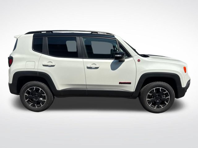 Used 2023 Jeep Renegade Trailhawk AWD/4WD image 7