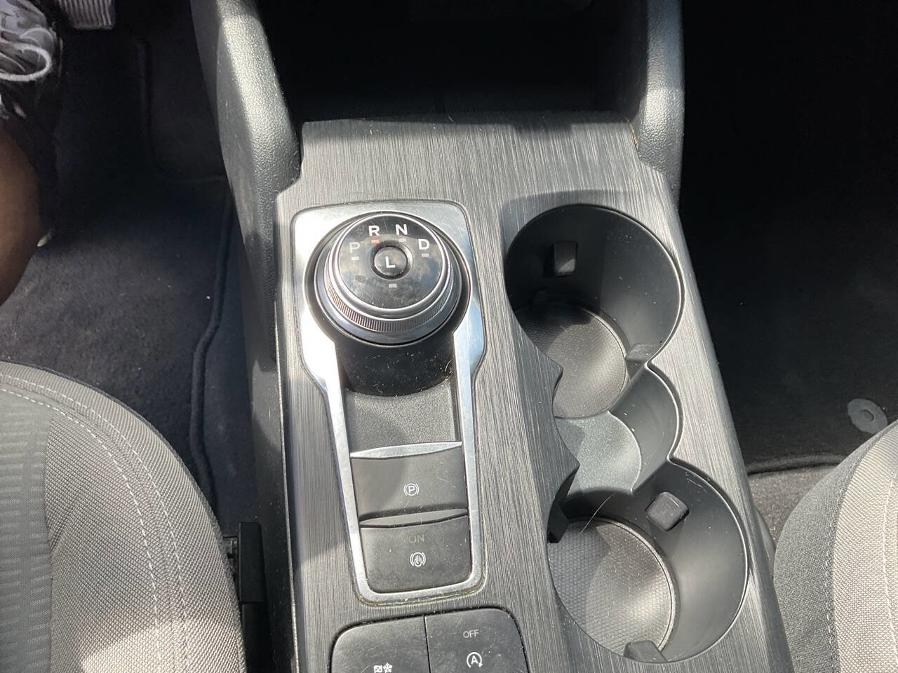 Used 2020 Ford Escape S image 16