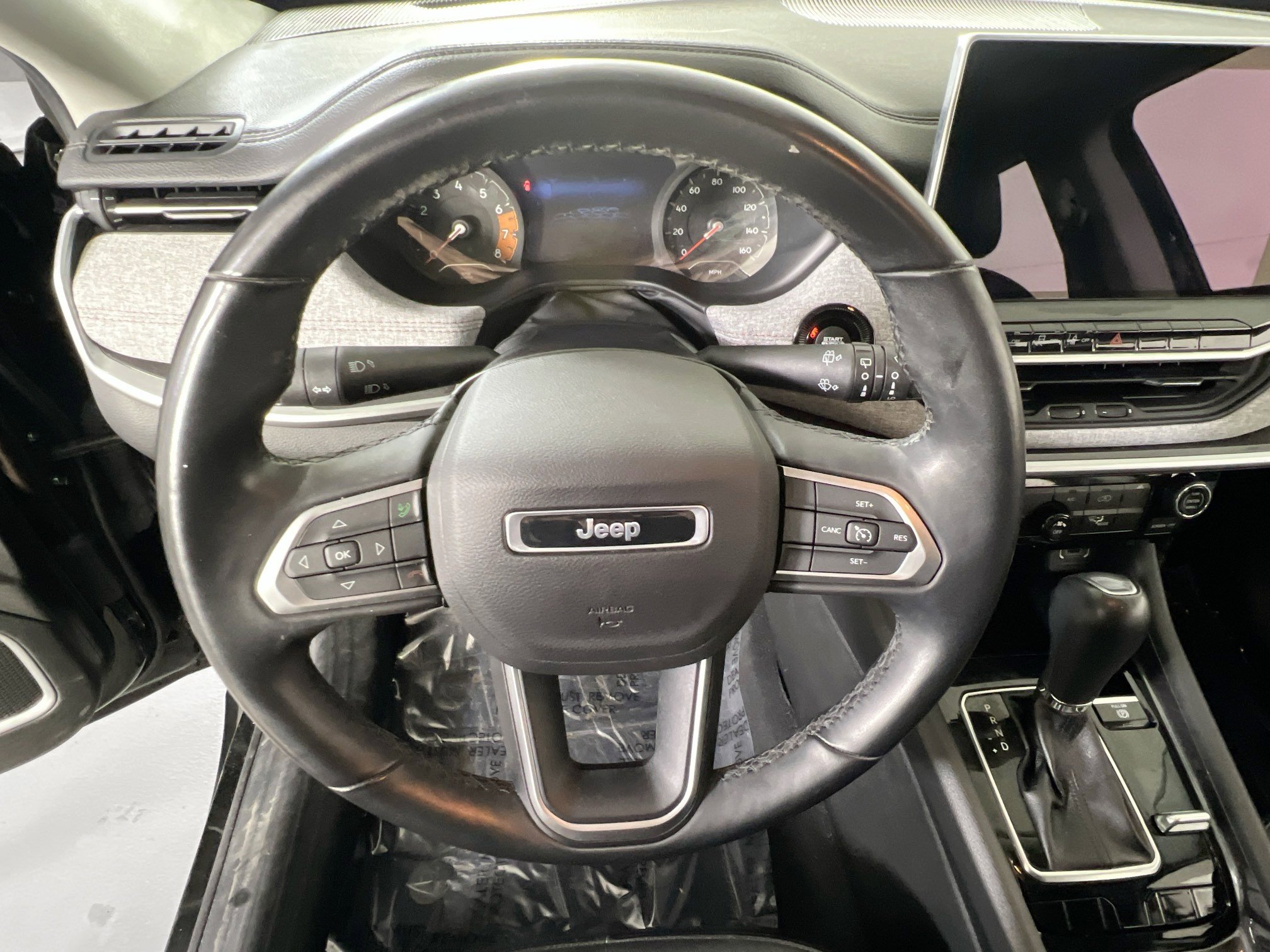 Used 2022 Jeep Compass Latitude image 11