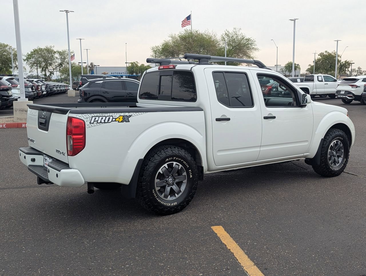 Certified 2020 Nissan Frontier PRO-4X w/ Pro-4x Utility Package AWD/4WD image 6