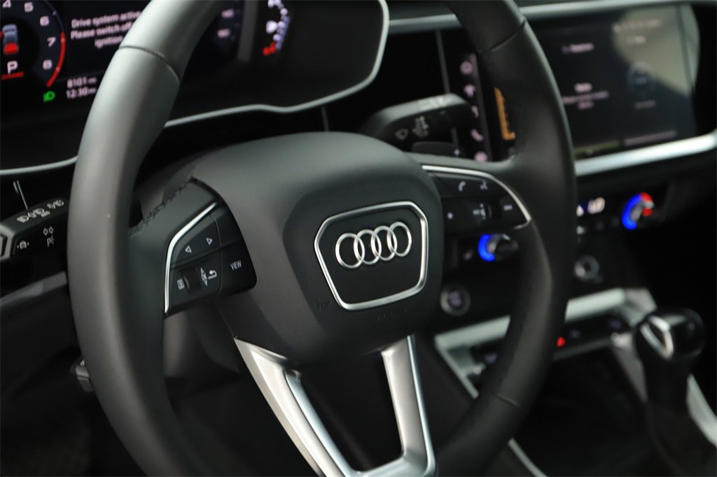 Certified 2025 Audi Q3 2.0T Premium Plus w/ Premium Plus Package image 16