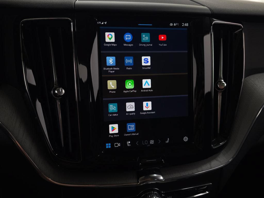 Certified 2025 Volvo XC60 B5 Plus AWD/4WD image 24