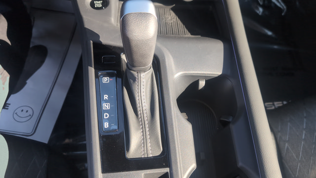 Used 2026 Nissan Sentra SV w/ SV Convenience Package FWD image 17