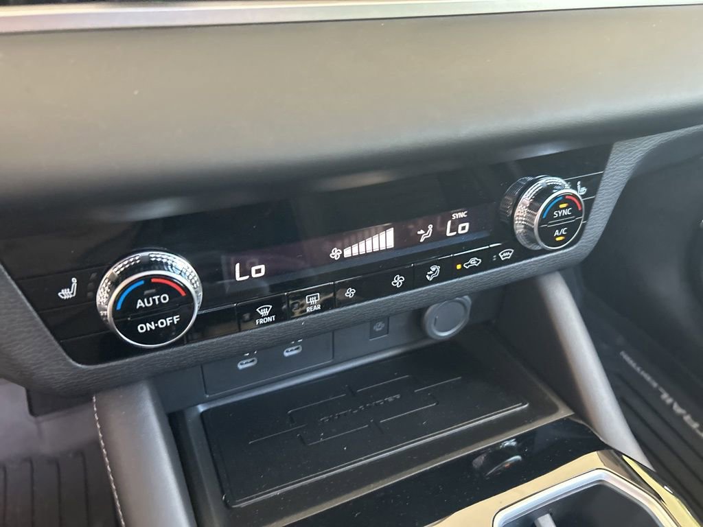 New 2025 Mitsubishi Outlander Trail Edition image 52
