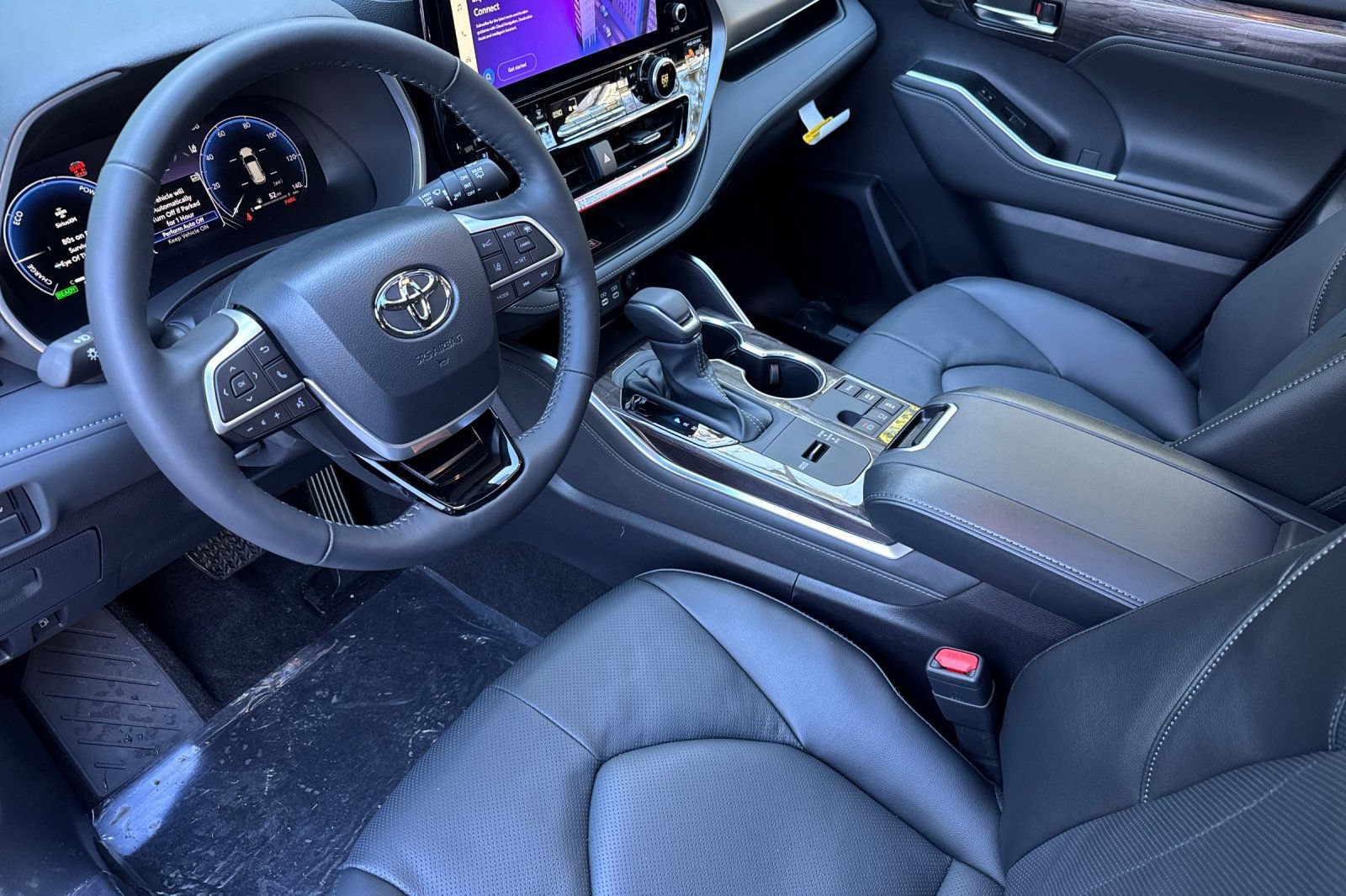New 2026 Toyota Highlander Limited AWD/4WD image 9