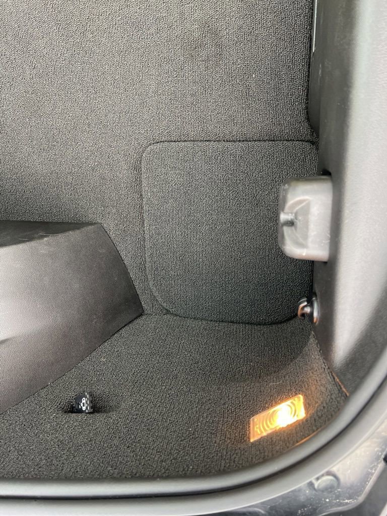 Used 2019 Chevrolet Corvette Stingray Coupe w/ 1LT image 41