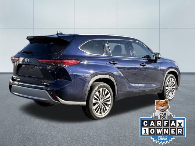 Used 2020 Toyota Highlander Platinum image 4