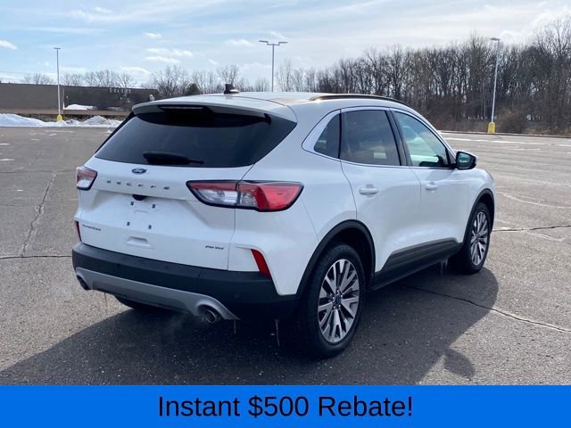 Used 2022 Ford Escape Titanium image 3