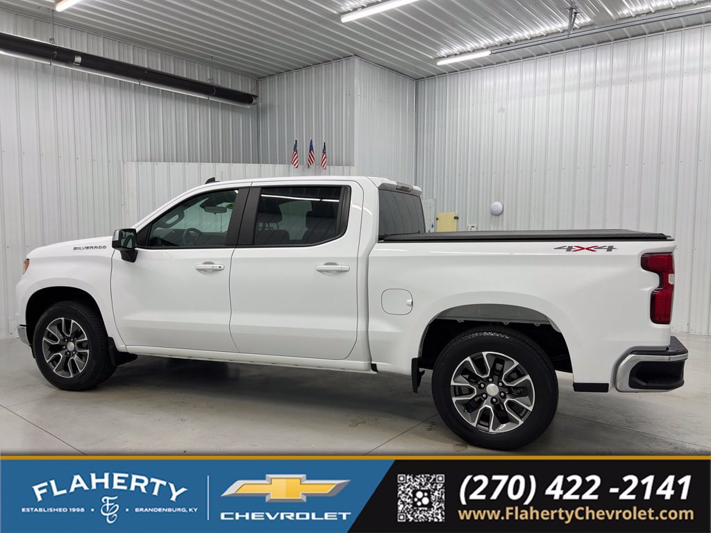 Used 2024 Chevrolet Silverado 1500 LT AWD/4WD image 5