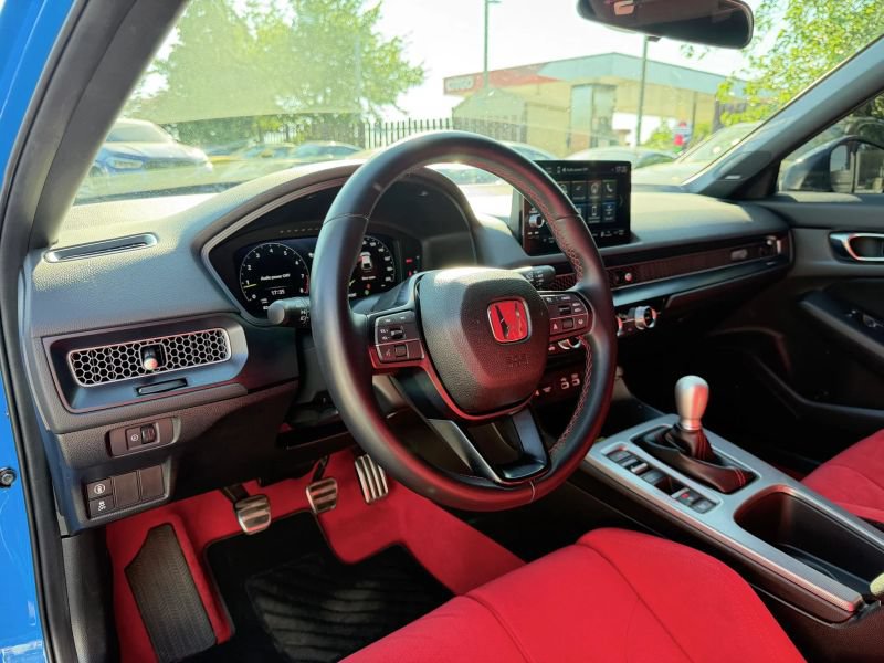 Used 2023 Honda Civic Type R image 13