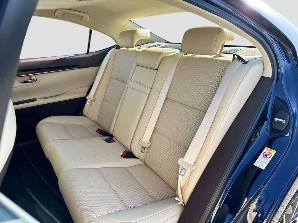 Used 2016 Lexus ES 350 image 24