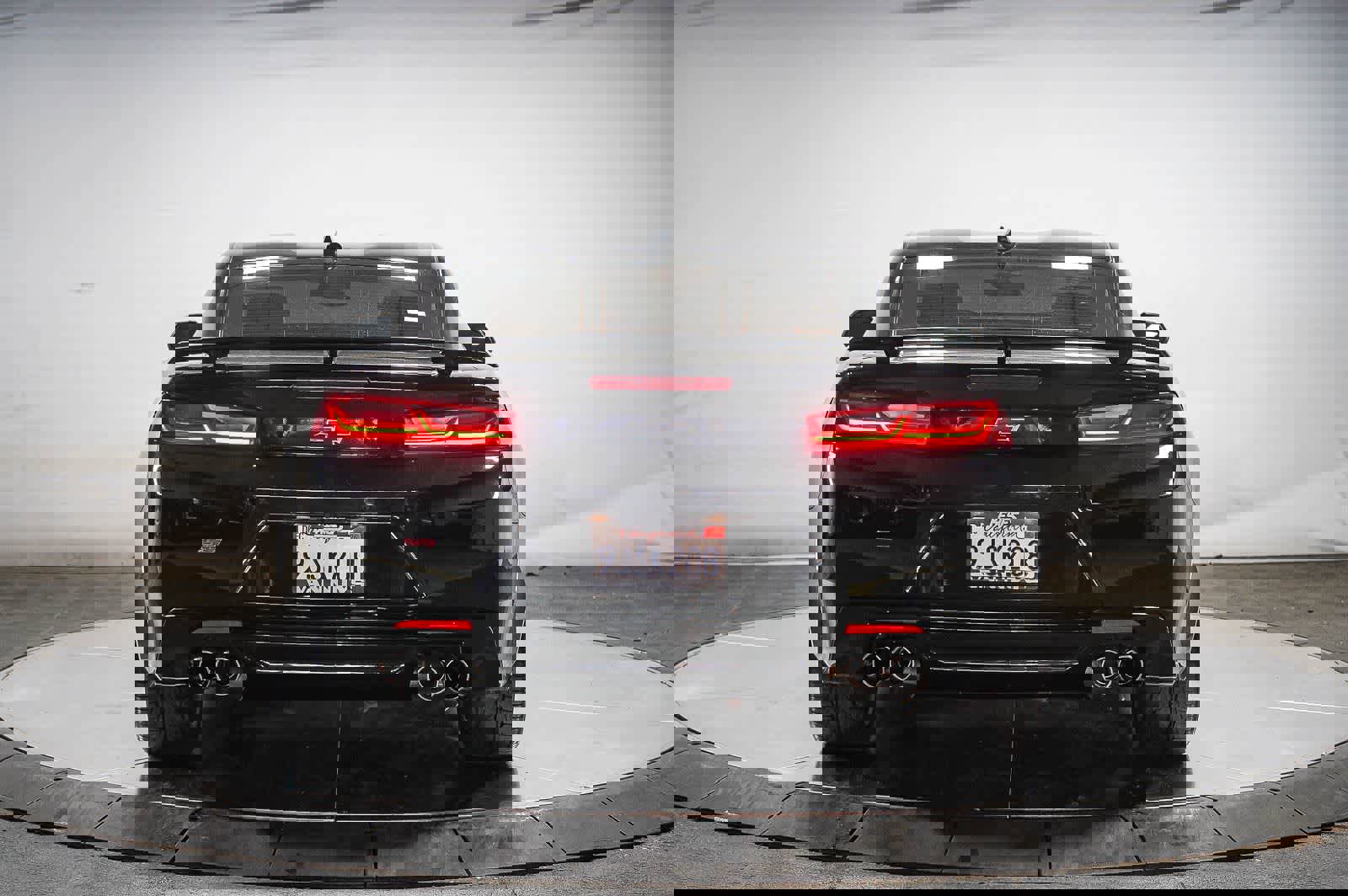 Used 2017 Chevrolet Camaro SS image 9