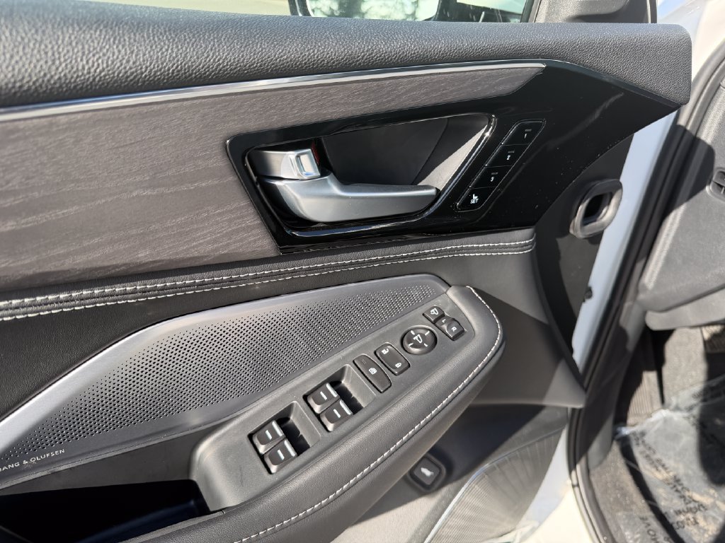New 2026 Acura MDX w/ Advance Package AWD/4WD image 13