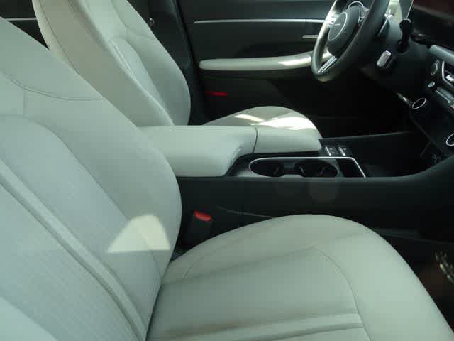 Used 2024 Hyundai Sonata SEL FWD image 9