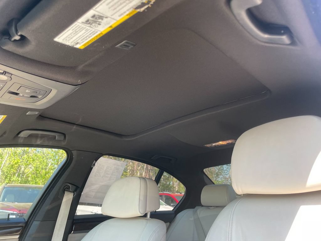Used 2016 BMW 535i Sedan RWD image 24