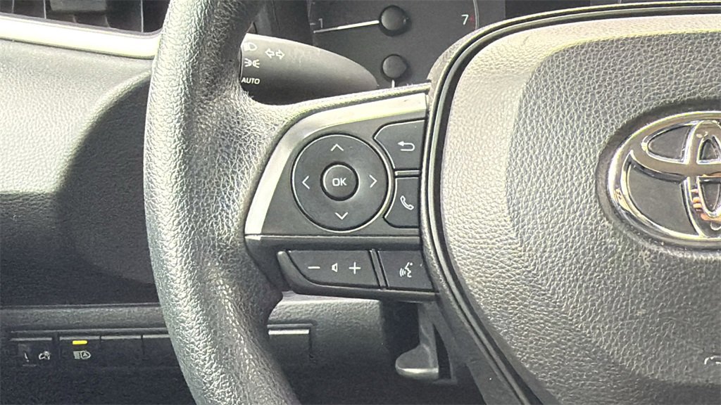 Used 2023 Toyota Corolla LE image 20
