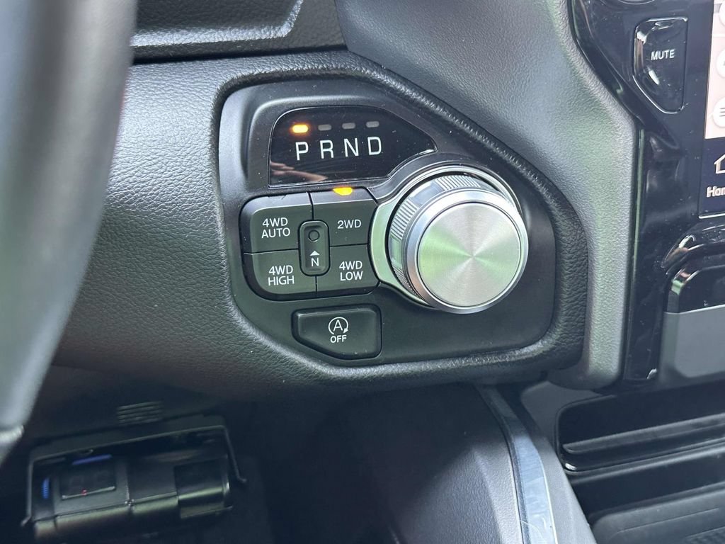 Used 2023 RAM 1500 Laramie AWD/4WD image 26
