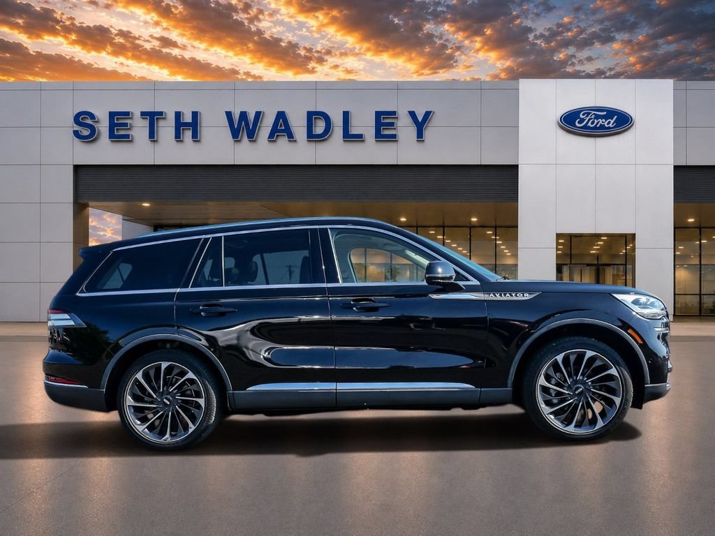 Used 2020 Lincoln Aviator Reserve w/ Equipment Group 202A AWD/4WD image 8
