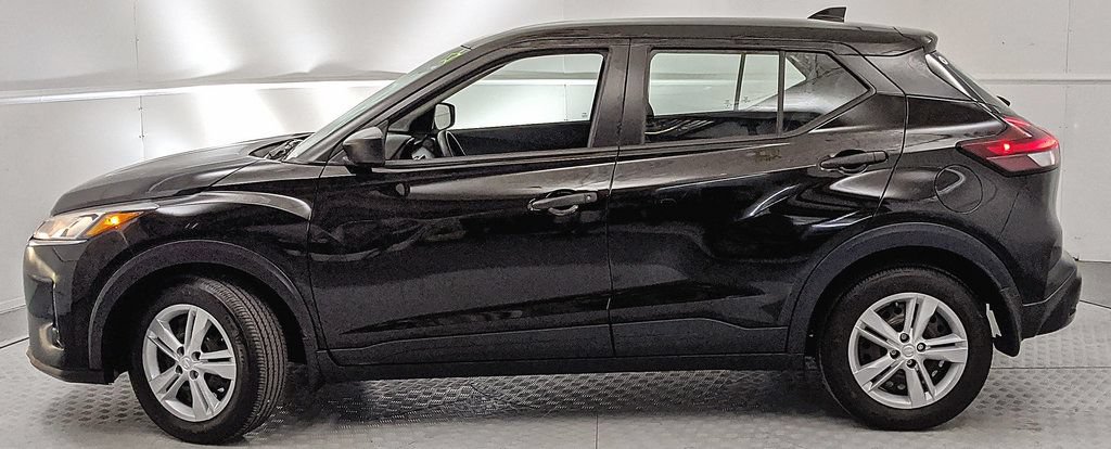 Used 2024 Nissan Kicks S FWD image 5